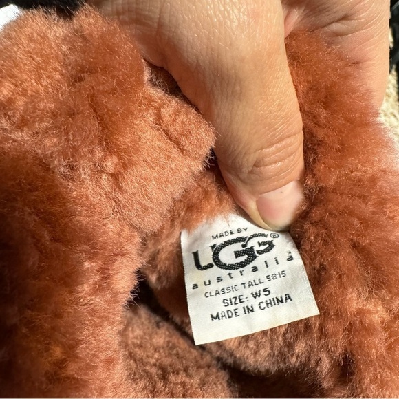 UGG Classic Tall Boot Sherpa Dusty Rose Pink RARE - Picture 2 of 2